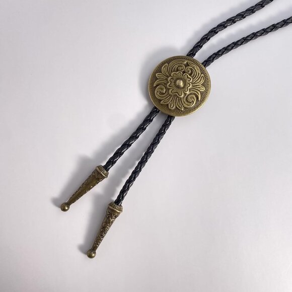 Bolo tie for Men Western Cowboy Native American Leather Necktie Accessories Bolo - Picture 3 of 6